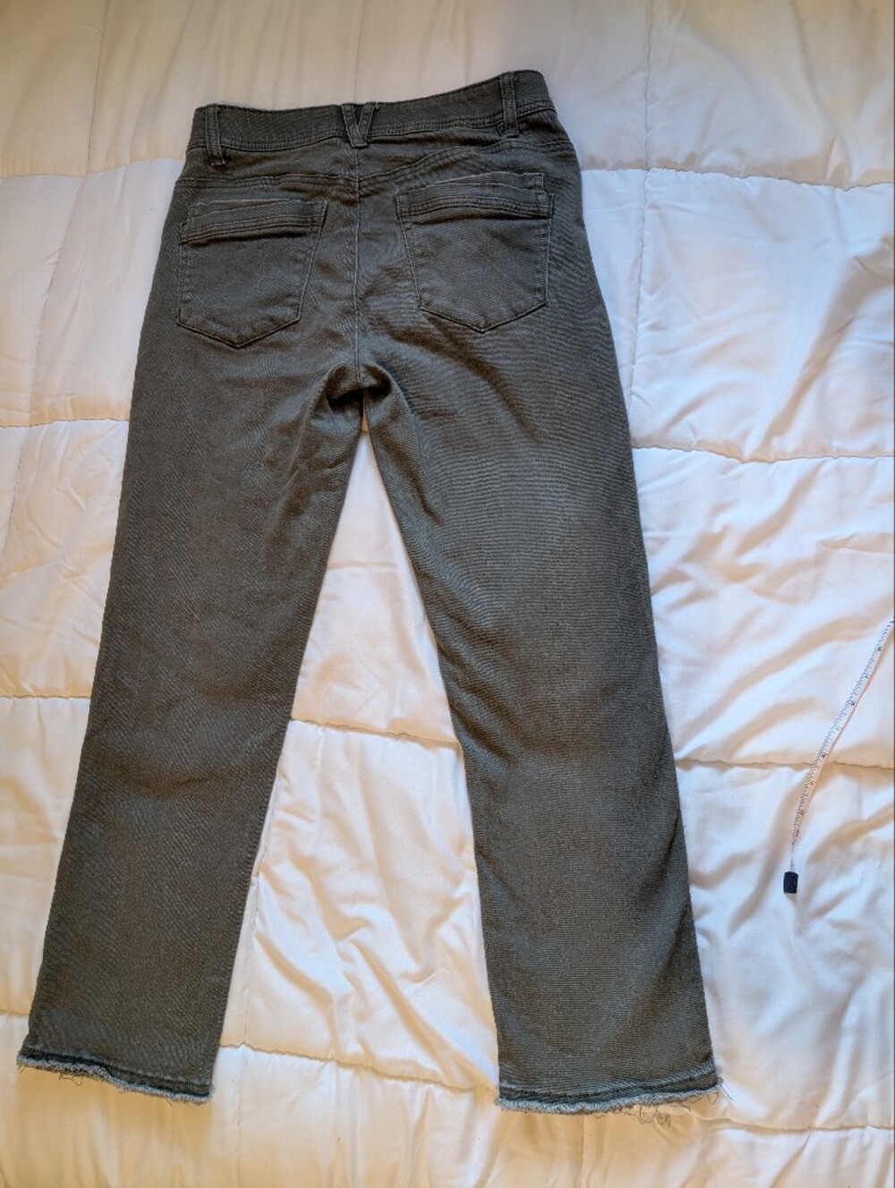 Democracy Women’s Olive Green Straight-Leg Cropped Stretch Waist Jeans Size 6 - Picture 2 of 12